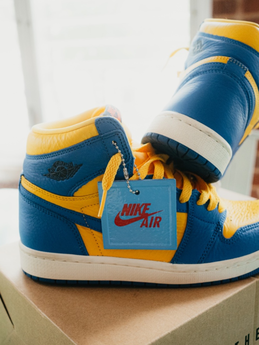 Jordan 1 High Reverse Laney - 7.5W - Picture 6 of 6